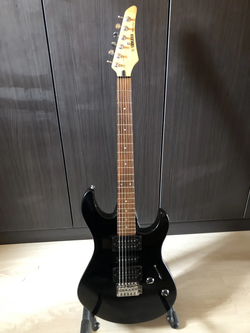 YAMAHA ERG 121C Elektromos gitár eladó GS Fanatic