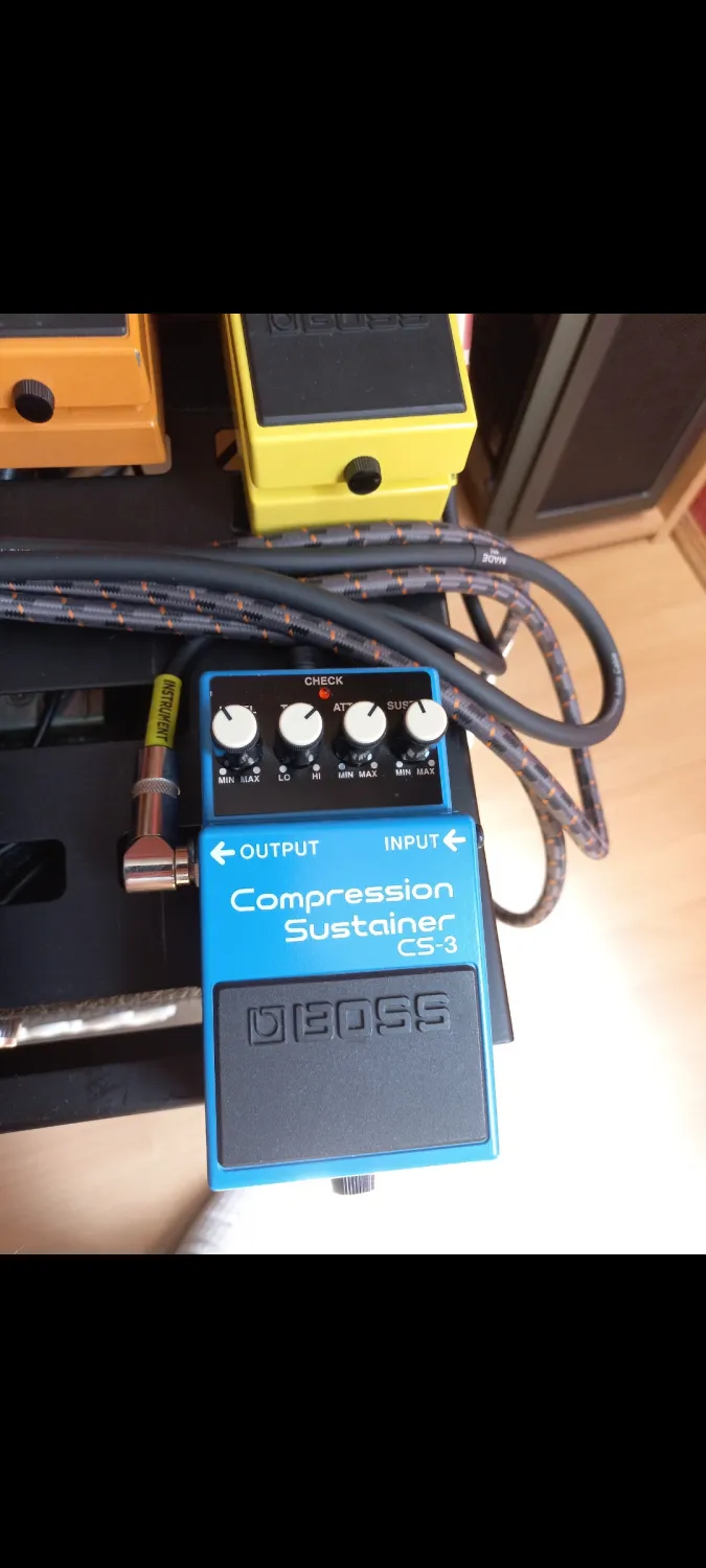 BOSS CS-3 kompresszor Effekt pedál