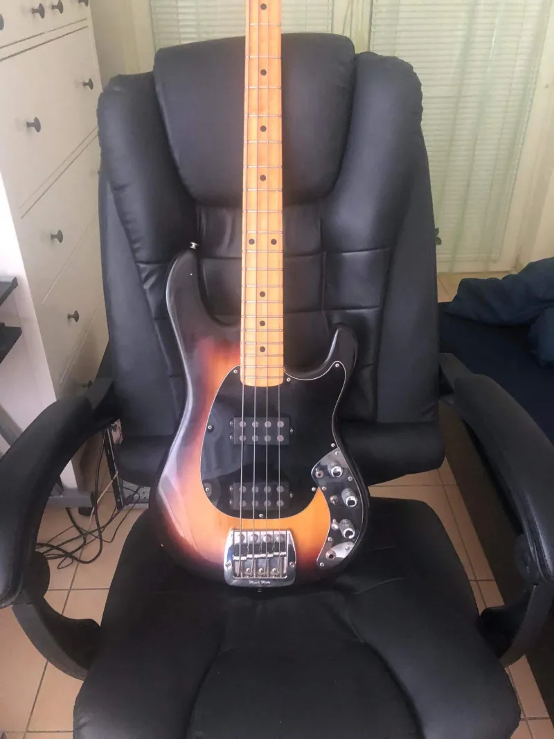 Music Man Sabre Basszusgit r Elad GS Fanatic music-man-sabre-basszusgit-r-elad-gs-fanatic