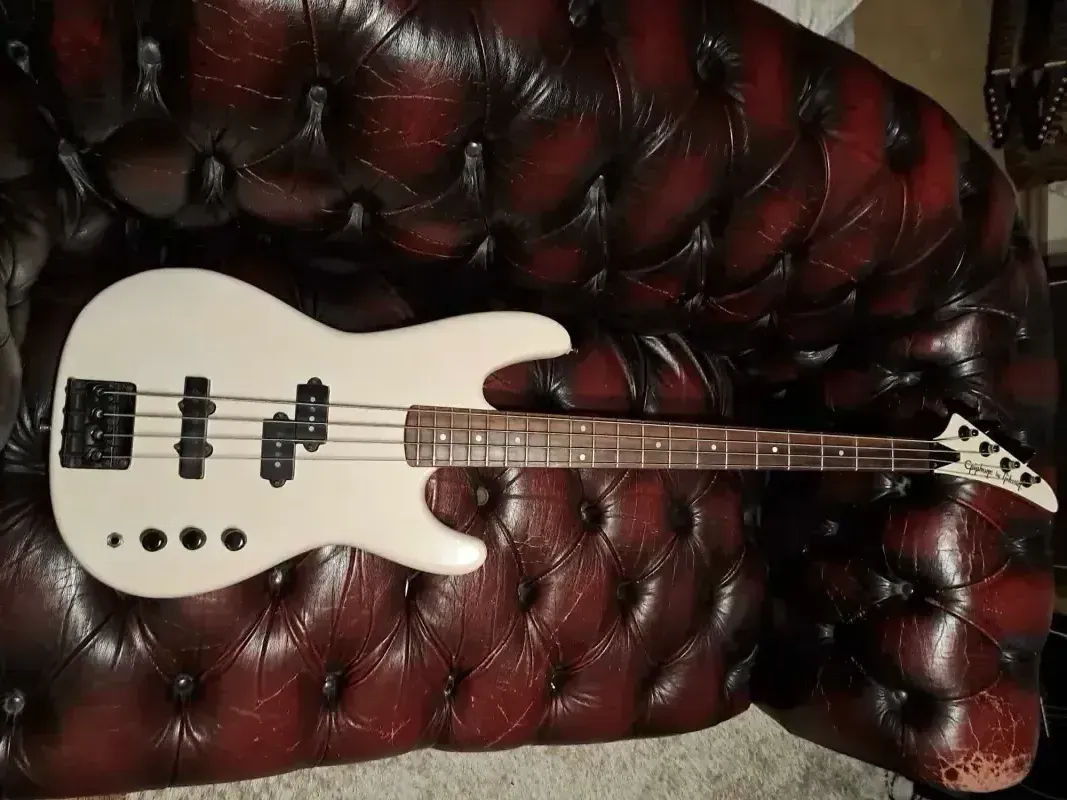 Epiphone deals power bass