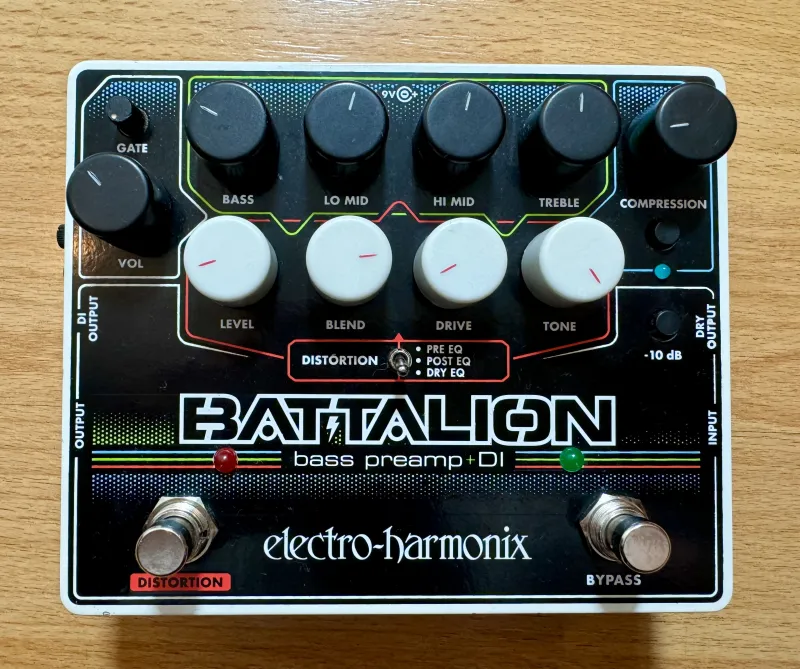 Electro Harmonix Battalion Bass Preamp, torzító, DI Basszus pedál eladó GS Fanatic