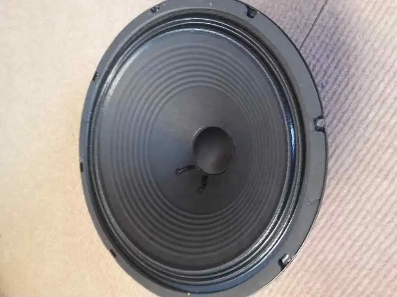 eminence lightning bolt speaker
