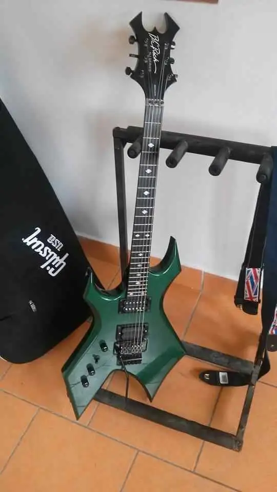 Bc rich deals left handed guitars