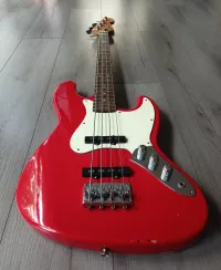 - Matsumoto Session Jazz Bass, vintage, Fiesta Red Bajo eléctrico [May 24, 2024, 7:00 am]