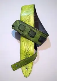Tuba Dávid Leather Stage-green Guitar strap [July 30, 2018, 1:00 pm]