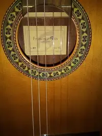 Francisco Bros Cedar csodálatos hangú 4-4-es spanyol mesterműhely Klassiche Gitarre [February 17, 2019, 8:44 am]