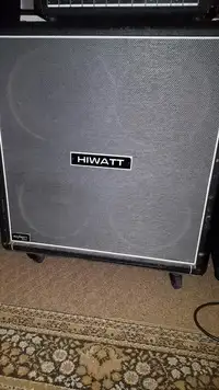 Hiwatt Maxwatt 412 Guitar cabinet speaker [March 1, 2019, 8:50 pm]