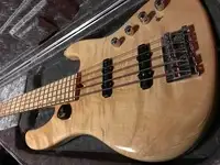MLP 70s jazz bass Bass guitar 5 strings [April 24, 2019, 1:39 pm]