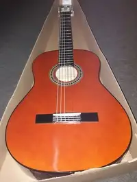 MSA ÚJ C-20 Classic guitar [May 22, 2019, 10:00 am]