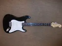 Collins Stratocaster Electric guitar [July 25, 2019, 12:37 pm]