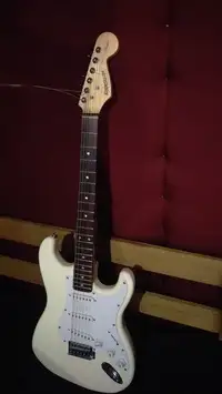 Starcaster by Fender Starcaster Elektromos gitár [2019.09.04. 13:31]