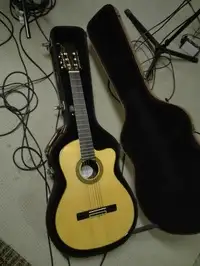 ANGEL Lopez Electro-acoustic classic guitar [September 24, 2019, 12:03 am]