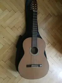 Almeria Miguel Almeria Model 10CM Klasszikus gitár [2019.11.01. 13:41]