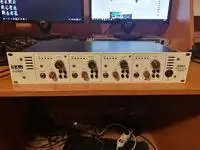 TLAudio 5001 Ivory 2 Microphone amplifiler [February 11, 2020, 4:36 pm]