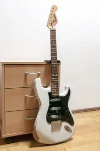 Keiper Stratocaster Alkatrész [2021.02.04. 13:41]