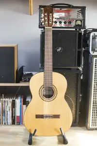 Camps CE-100-S Electro-acoustic classic guitar [February 19, 2021, 1:08 pm]