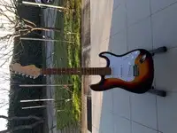 Kézzel készített Stratocaster Guitarra eléctrica [September 17, 2022, 7:21 am]