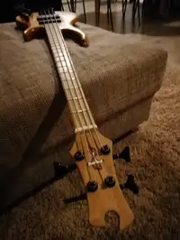 Tobias Renegade Bass guitar [March 21, 2021, 9:30 am]