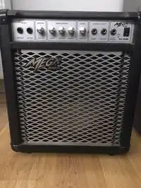Mega Amp GL-30B Basszusgitár kombó [2021.07.25. 23:20]
