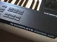 Native Instruments Komplete Kontrol A49 MIDI billentyűzet [2021.12.20. 20:59]