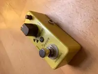 Donner Yellow Fall - Mad Professor Deep Blue Delay klón Effect pedal [April 28, 2022, 4:30 pm]