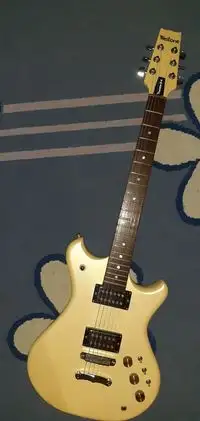 Westone Thunder 2 A Electric guitar [June 4, 2022, 9:50 pm]