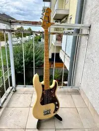 Maison Precision Bass Bass guitar [October 7, 2022, 9:45 am]