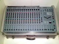 Zeck PD-16 850W-os Mezclador amplificador [September 28, 2022, 12:01 am]