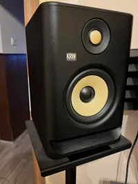 KRK Rokit 5 G4+állványok Active speaker [December 22, 2022, 3:33 pm]