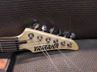 YAMAHA Superstrat Elektromos gitár