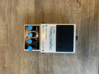 BOSS DD-3 Digital Delay Pedál