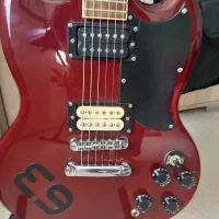 Egyedi készítésű SG Cherry Red Elektromos gitár