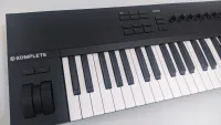 Native Instruments Komplete Kontrol A61 MIDI keyboard [October 6, 2023, 11:51 pm]
