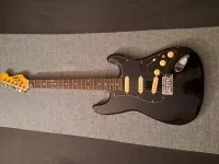 Levin Stratocaster Electric guitar [November 26, 2023, 7:34 pm]