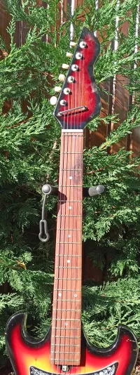 TEISCO Duke Tulip Elektromos gitár [2023.12.13. 14:24]
