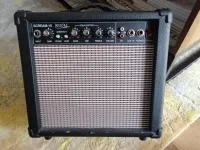 Rocktile Scream-15 Guitar combo amp [March 17, 2024, 4:07 am]