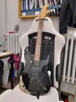 Career Strat Electric guitar [March 29, 2024, 7:52 pm]