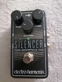 Elektro- Harmonix Silencer Noise reduction pedal [May 1, 2024, 3:14 pm]