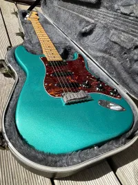 Fender Stratocaster US Plus Deluxe 1993 Caribbean Mist Elektrická gitara [May 3, 2024, 5:18 pm]