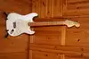 Luxor L200 Stratocaster Made In Japan Electric guitar [December 10, 2012, 9:51 am]