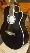 Uniwell CS-33CEQ Electro-acoustic guitar [December 23, 2012, 2:18 pm]