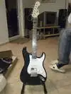 Invasion ST 400 Electric guitar [January 31, 2014, 11:55 am]