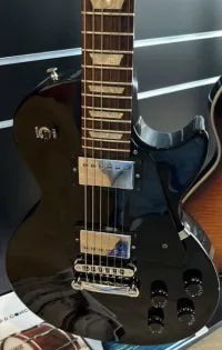 Gibson Les Paul Studio Ebony Elektrická gitara [June 7, 2024, 7:10 pm]