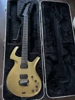 Parker Fly Deluxe Gold Tremolo DiMarzio Electric guitar [May 29, 2024, 8:01 pm]