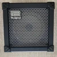 Roland Cube Combo de guitarra [September 17, 2024, 10:19 pm]