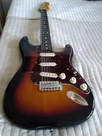 Squier Fender Squier Classic Vibe Stratocaster 60s RW 3- Elektrická gitara [June 15, 2024, 11:37 pm]
