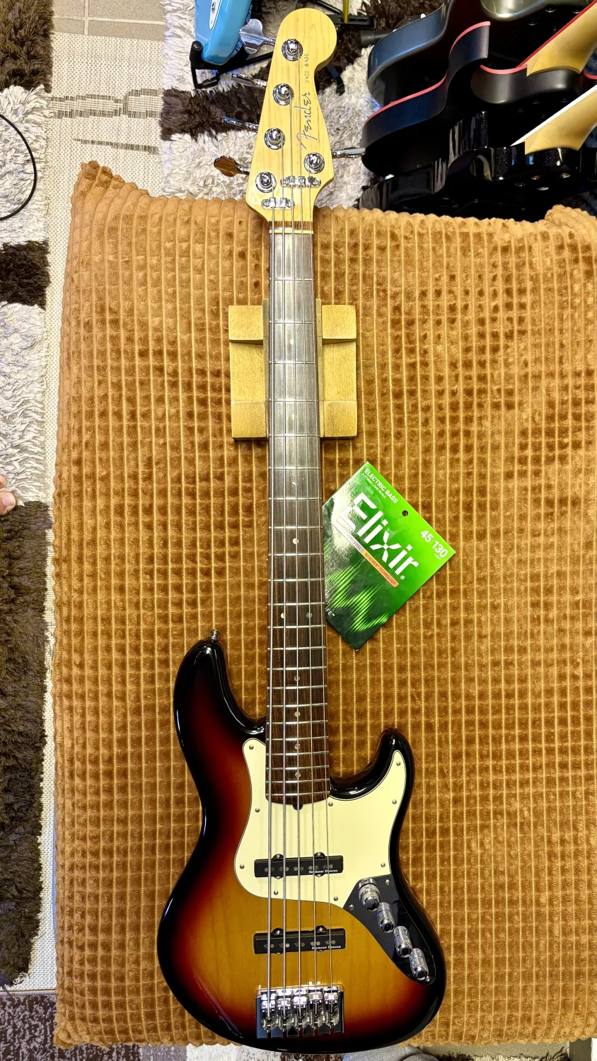 Gitárműhely: Fender Jazz Bass American Deluxe