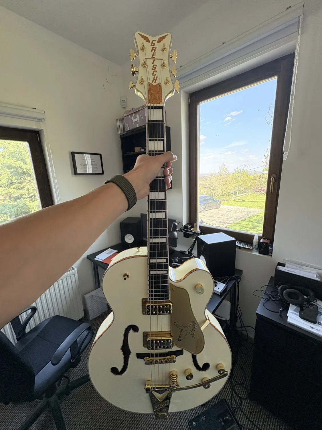 G6136T-MGC Michael Guy Chislett Signature
