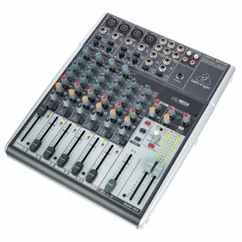 Behringer Xenyx 1204USB