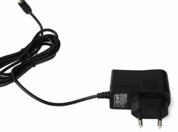Revoltage GPE006D 9V 0.2A Gitáreffekt tápegység